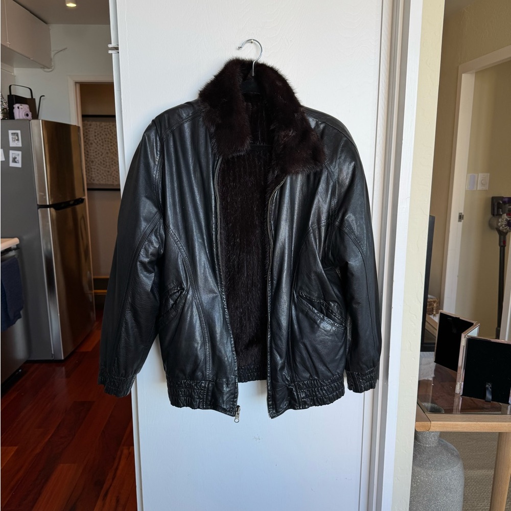 Reversible Black Leather Bomber Jacket with Mink Fur – Oversized Fit